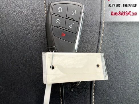 Used 2024 GMC Acadia Elevation image 39