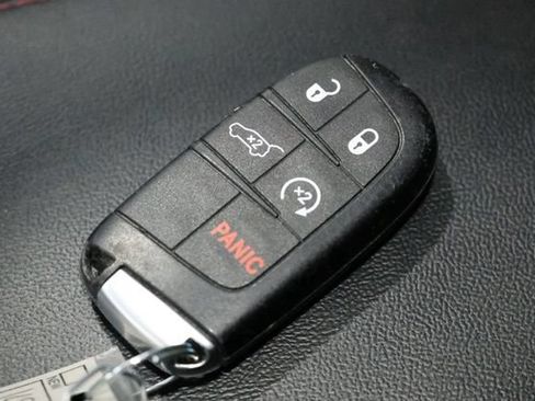 Used 2025 Dodge Durango GT AWD/4WD image 41