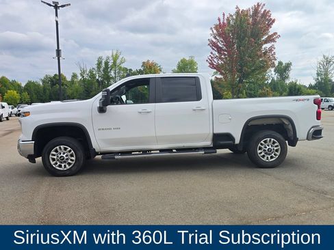 Used 2025 Chevrolet Silverado 2500 LT w/ Convenience Package AWD/4WD image 6