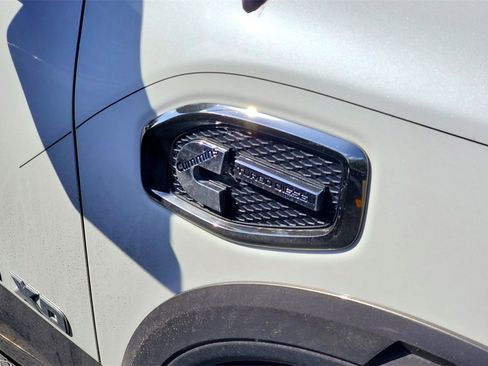 Used 2016 Nissan Titan Platinum Reserve image 5