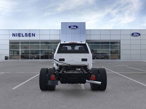 New 2025 Ford F550 4x4 Supercab Super Duty image 5