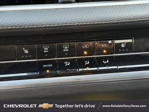 Used 2025 Chevrolet Equinox LT FWD image 19