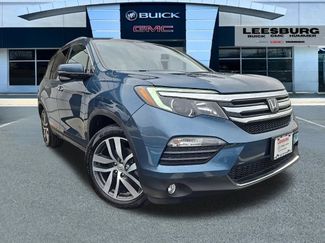 Used 2018 Honda Pilot Touring video 1