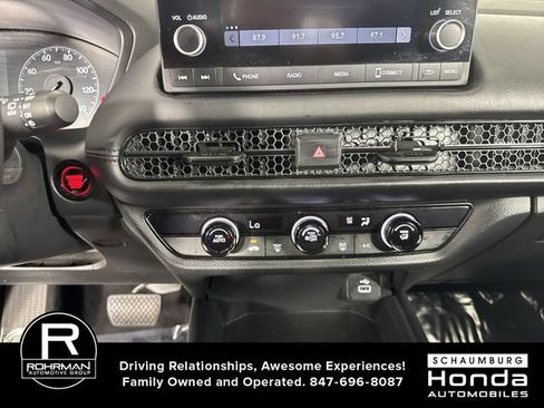 Certified 2025 Honda HR-V LX image 9