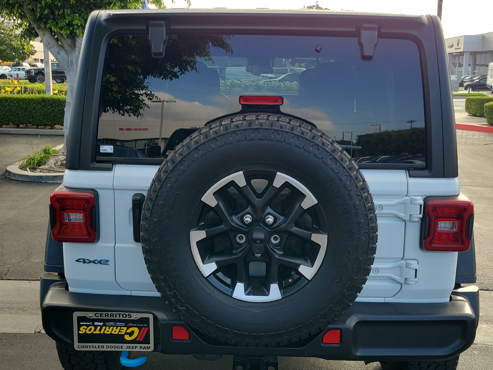 Certified 2024 Jeep Wrangler Unlimited Rubicon 4xe AWD/4WD image 3