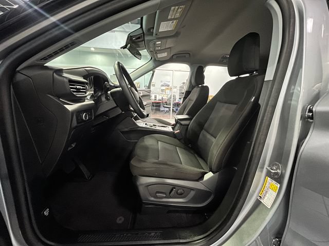 Used 2024 Ford Explorer XLT RWD image 11