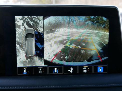 Used 2023 Chevrolet Tahoe Z71 w/ Luxury Package image 21