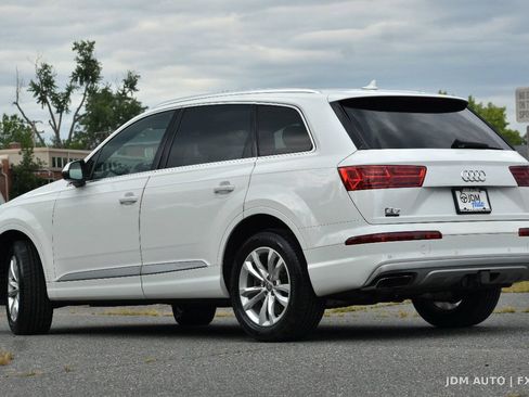 Used 2019 Audi Q7 3.0T Premium w/ Convenience Package AWD/4WD image 7