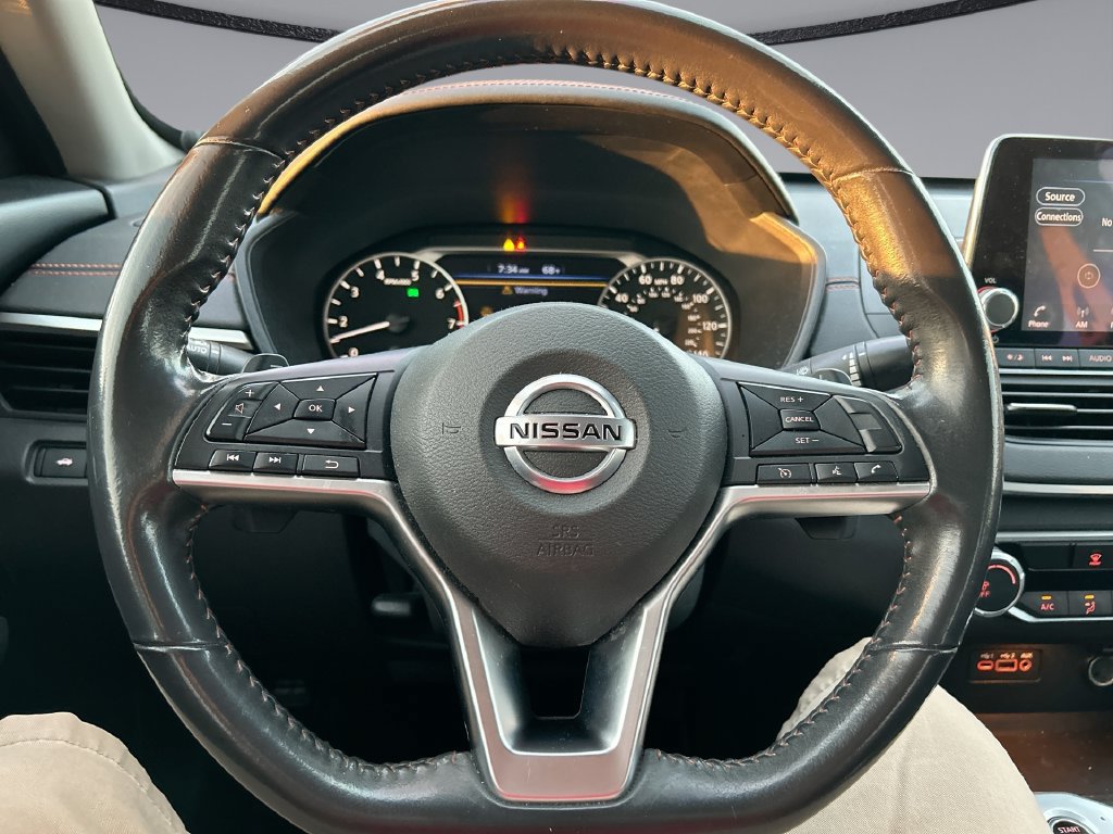 Used 2022 Nissan Altima 2.5 SR FWD image 15