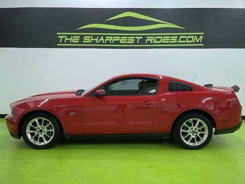 Used 2010 Ford Mustang GT Premium image 6