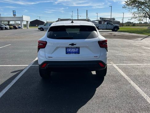 New 2025 Chevrolet Trax RS w/ Driver Confidence Package image 6