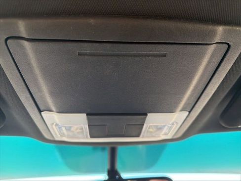 Used 2017 Ford Explorer XLT w/ Equipment Group 202A image 25