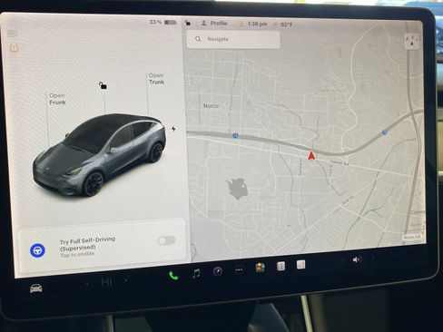 Used 2020 Tesla Model Y Long Range image 15