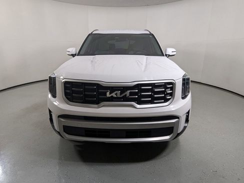 Used 2024 Kia Telluride S image 2