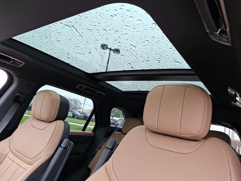 New 2026 Land Rover Range Rover Sport Dynamic SE AWD/4WD image 4