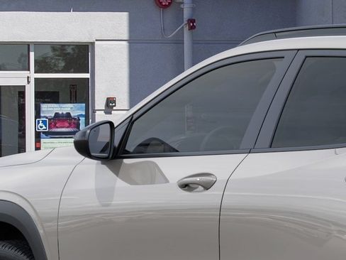 Used 2026 Chevrolet Trax ACTIV w/ Sunroof Package FWD image 12