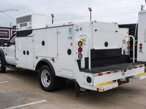 Used 2015 Ford F550 4x4 Regular Cab Super Duty image 11