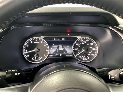 Certified 2024 Nissan Pathfinder SV image 24