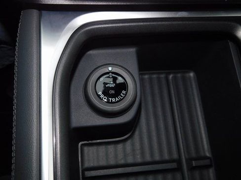 New 2026 Ford Expedition Active image 43