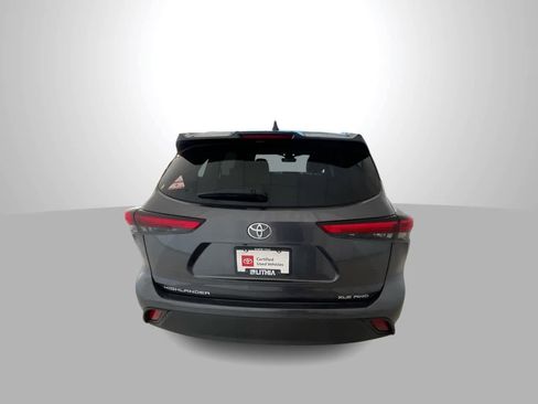 Used 2020 Toyota Highlander XLE image 7