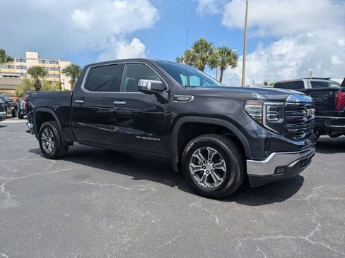 Used 2025 GMC Sierra 1500 SLT AWD/4WD image 2