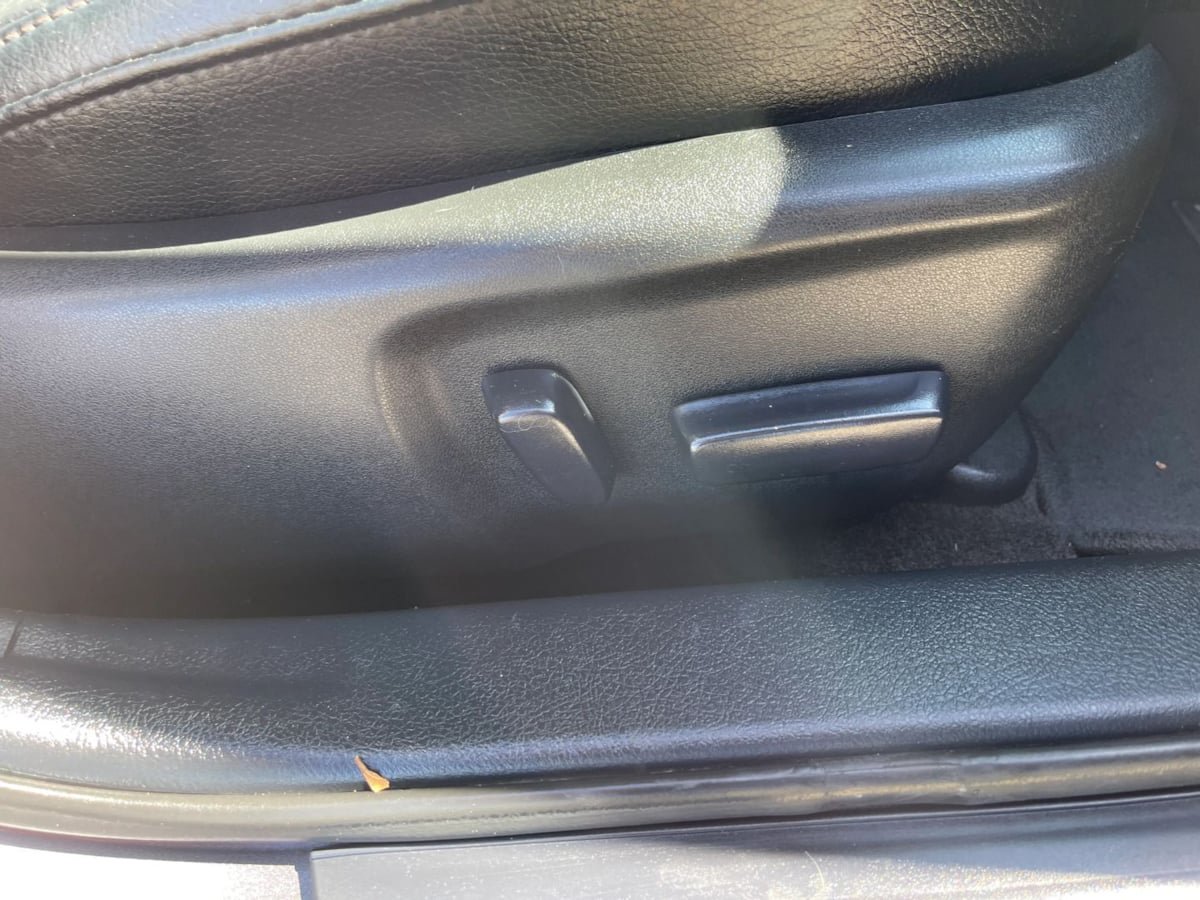 Used 2014 Toyota Avalon XLE Touring FWD image 24