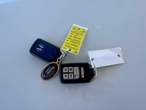 Used 2021 Honda Clarity Touring image 37