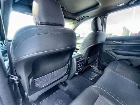 New 2026 Jeep Grand Cherokee Laredo X RWD image 12