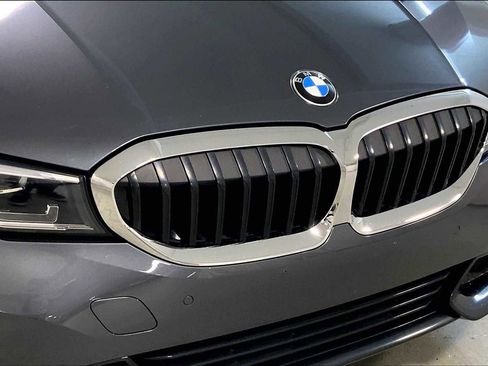 Used 2019 BMW 330i xDrive Sedan w/ Convenience Package image 32