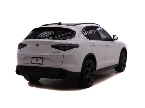 New 2026 Alfa Romeo Stelvio Sprint AWD/4WD image 4
