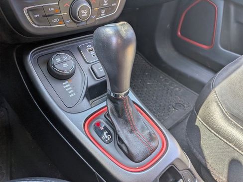 Used 2018 Jeep Compass Trailhawk w/ Navigation Group image 11