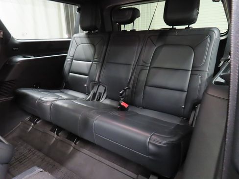 Used 2023 Lincoln Navigator L Reserve w/ Equipment Group 201A image 13