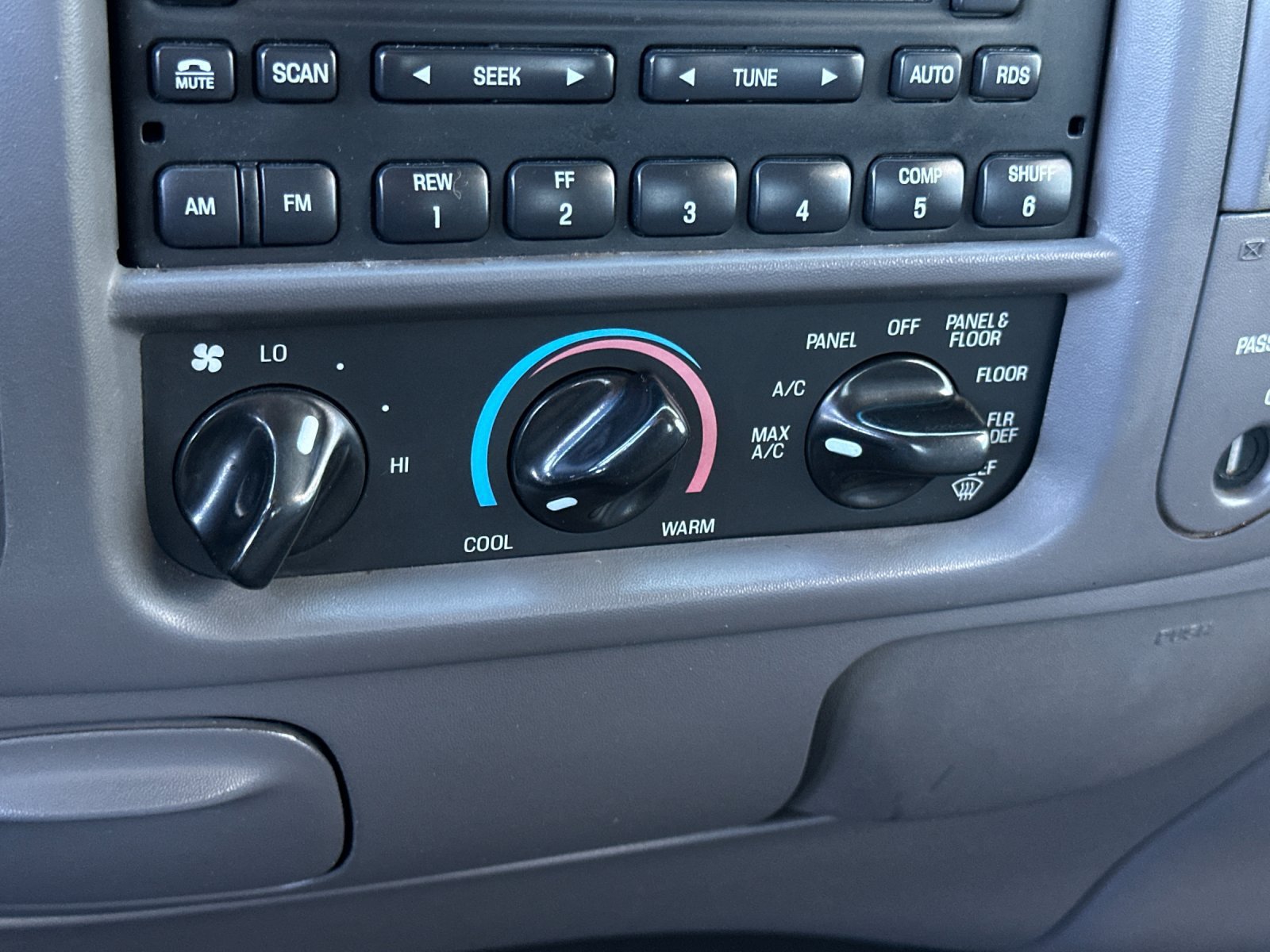 Used 2001 Ford F150 XLT AWD/4WD image 18