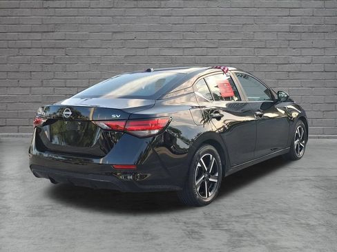 Used 2024 Nissan Sentra SV FWD image 12