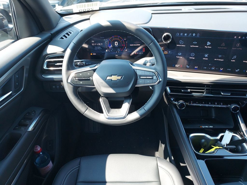 New 2027 Chevrolet Traverse LT w/ LPO, Floor Liner Package FWD image 16