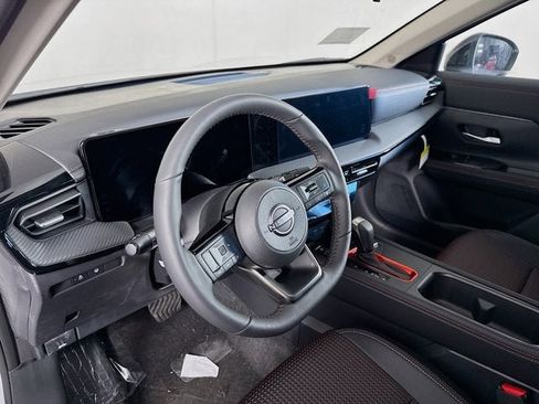 New 2026 Nissan Kicks SR w/ SR Premium Package image 9