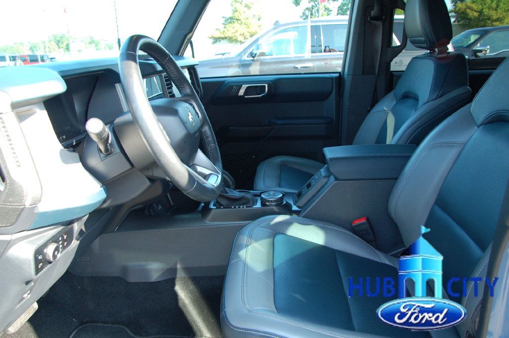 Used 2024 Ford Bronco Outer Banks AWD/4WD image 10