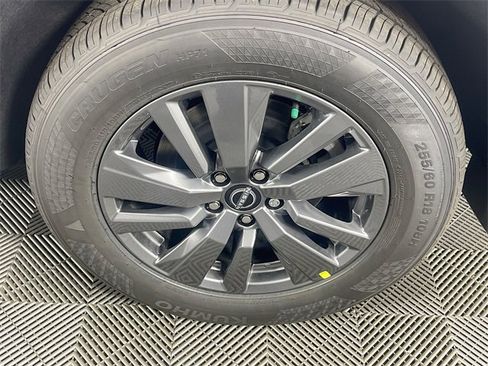 New 2025 Nissan Pathfinder SV image 20