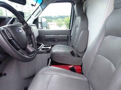 Used 2023 Ford E-350 and Econoline 350 Super Duty RWD image 13