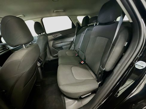 Used 2024 Kia Sportage LX image 28