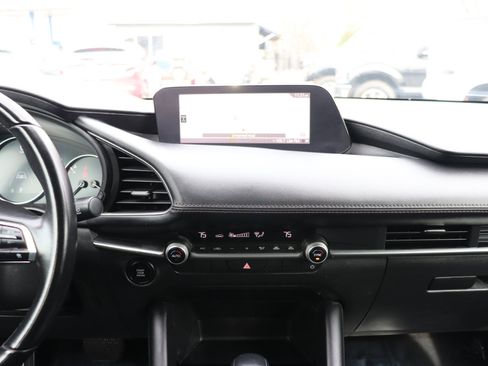 Used 2024 MAZDA MAZDA3 s image 19