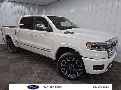 Used 2025 RAM 1500 Limited AWD/4WD image 9