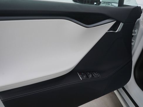 Used 2018 Tesla Model S 75D AWD/4WD image 21