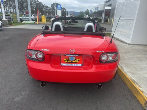 Used 2006 MAZDA MX-5 Miata Touring RWD image 22