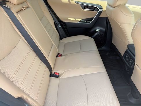 Used 2024 Toyota RAV4 Limited FWD image 14