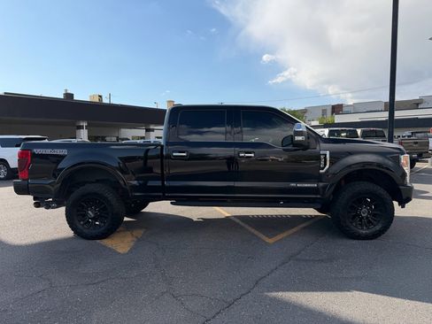 Used 2022 Ford F350 Platinum w/ Tremor Off-Road Package AWD/4WD image 2