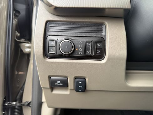 Used 2026 Ford F450 Platinum w/ Platinum Plus Package AWD/4WD image 28