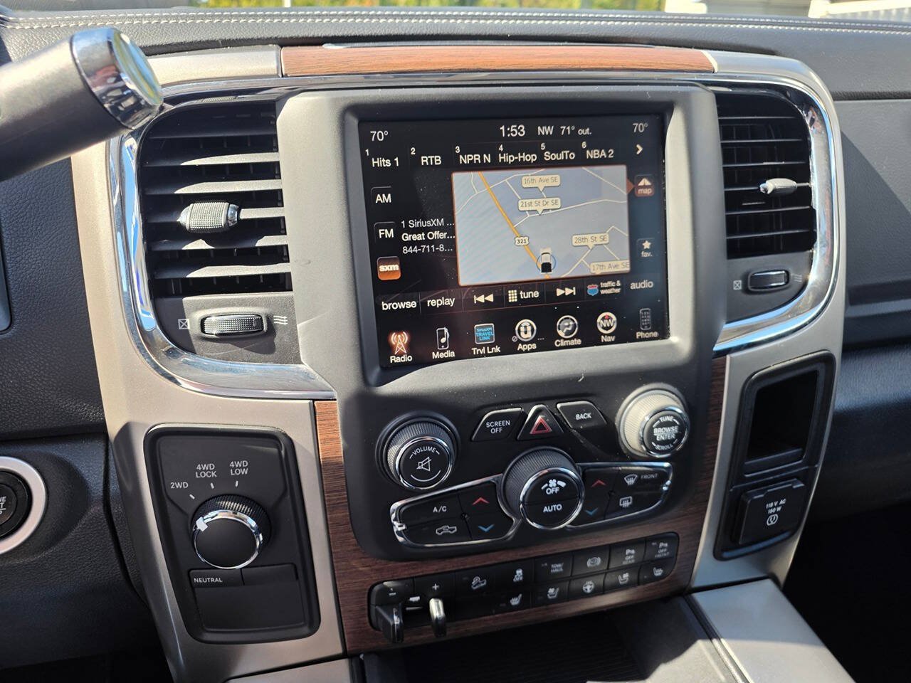 Used 2017 RAM 2500 Laramie w/ Sport Appearance Group AWD/4WD image 27
