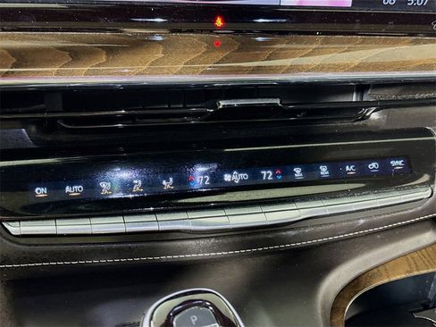 Used 2023 Cadillac Escalade Sport Platinum w/ LPO, ONYX Package image 14