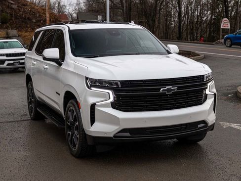 Used 2023 Chevrolet Tahoe RST w/ Luxury Package AWD/4WD image 3